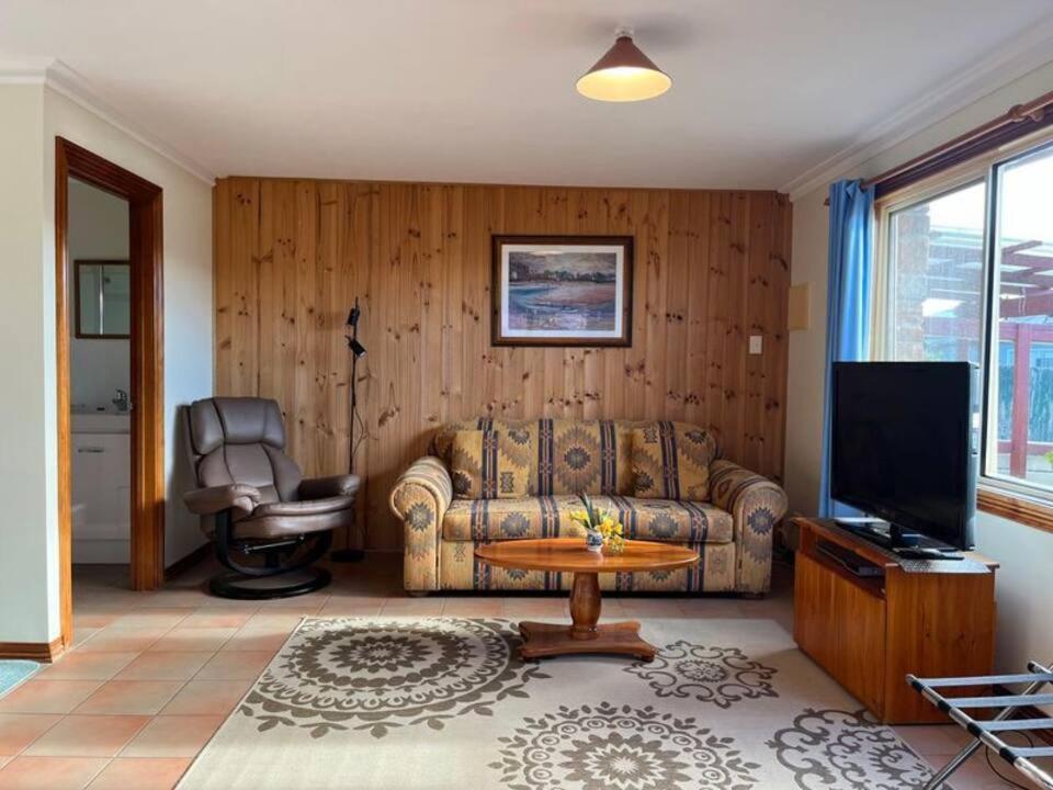 The Cottage - Tidelines Of Bicheno Exterior photo